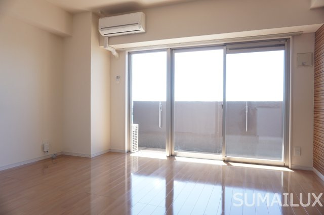 熊本市中央区世安１丁目の賃貸マンションの洋室