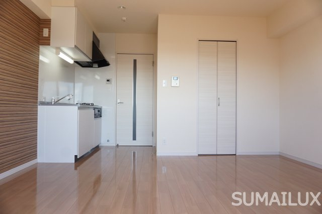 熊本市中央区世安１丁目の賃貸マンションの居間・リビング