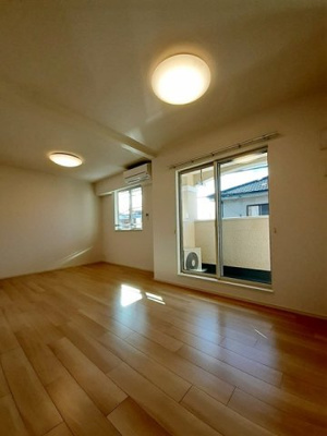 【内装】 | プレリメール | 内装です