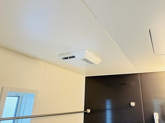 【冷暖房・空調設備】 | 柏市藤心１丁目新築戸建（藤心第６） | 雨の日も安心の浴室乾燥機つき