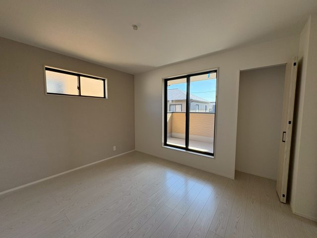 京都郡苅田町富久町2丁目2期　新築一戸建ての洋室|収納スペースが豊富な洋室♪
【苅田町　新築戸建て】