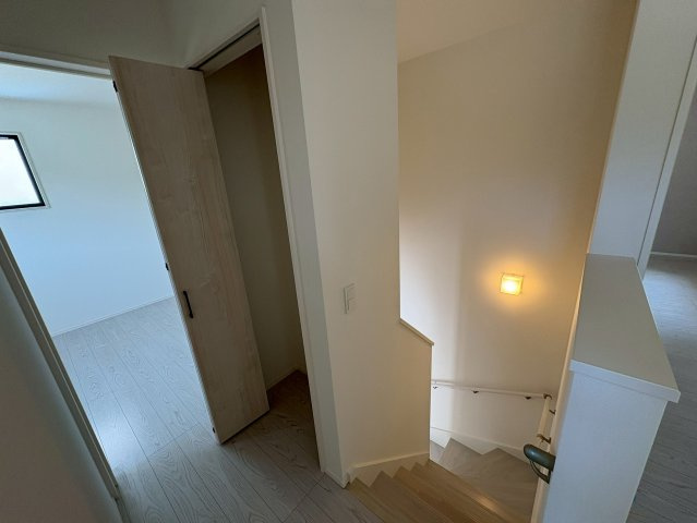 京都郡苅田町富久町2丁目2期　新築一戸建ての収納|二階ホールにも収納スペースが♪
【苅田町　新築戸建て】