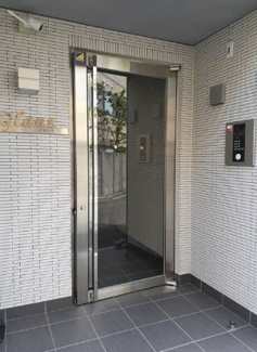 【エントランス】