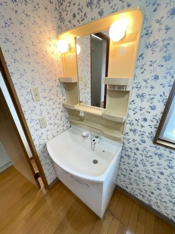 【独立洗面台】