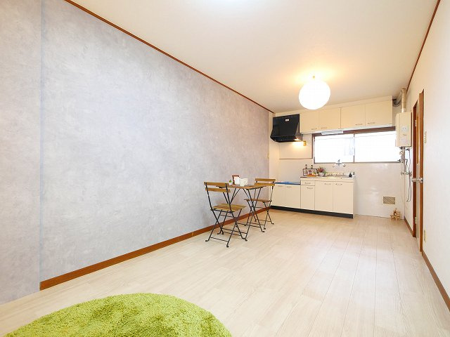 Revo郡山の居間・リビング