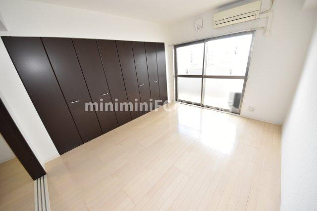 グランドゥール敷津の寝室