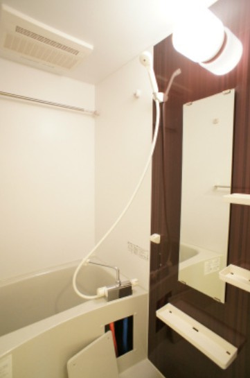 リブリ・コスモの浴室