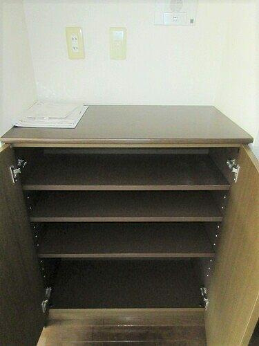 レクセル鶴川の玄関|下駄箱　※2021年9月撮影