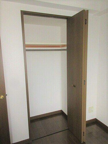 レクセル鶴川の収納|クロゼット　※2021年9月撮影