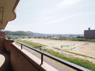 【展望】 | ベランダからの眺望です♪目の前は荒川運動公園です♪