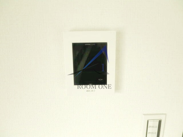 エクセルピア南六郷２番館のセキュリティ|モニター付きインターホンです。