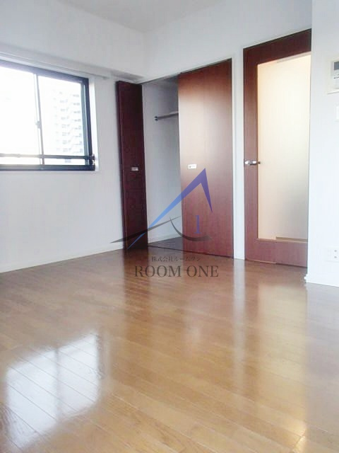 ロワール横濱ポートサイドの居間・リビング|洋室のお部屋です。