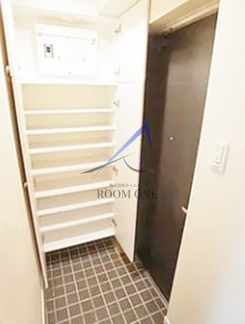 ロワール横濱ポートサイドの玄関|玄関です。