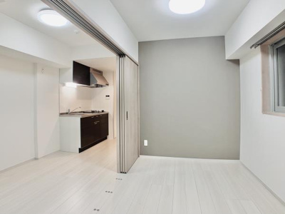 【居間・リビング】 | シティフォレスト森下 | 菊川の賃貸物件。
「シティフォレスト森下」のことなら(株)メイワ・エステートへお任せください