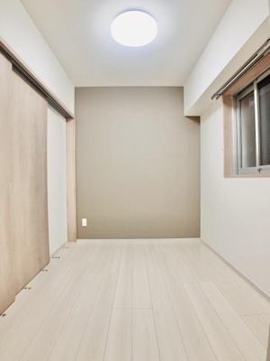 【居間・リビング】 | シティフォレスト森下 | 菊川の賃貸物件。
「シティフォレスト森下」のことなら(株)メイワ・エステートへお任せください