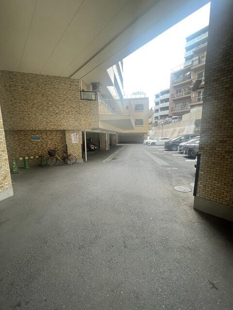 四谷ガーデニアの駐車場| 