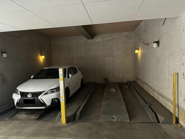 グランドメゾン千駄木中央の駐車場| 