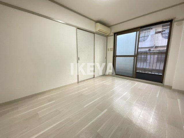 コーポ大淀の洋室