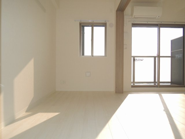 プレサンス野田阪神駅前ザ・ファースト