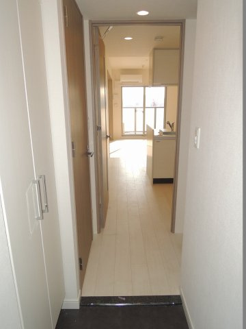 プレサンス野田阪神駅前ザ・ファーストの玄関