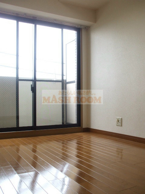 ルーブル新高円寺の寝室