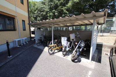 【その他共用部分】 | ベルシュライン | 駐輪場