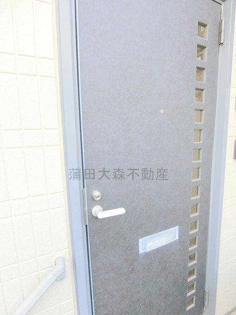 第6みゆきハイツの玄関