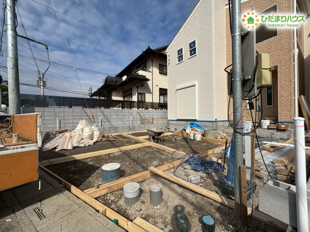 鴻巣市鴻巣　第2　新築一戸建て　リーブルガーデン　01の駐車場