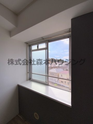 【内装】 | 　香里園ヒルズ | ※反転タイプ別室の写真となります。
　設備内容など相違がある場合あくまで現状優先となります。