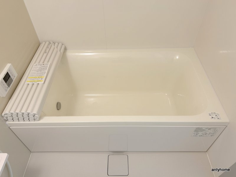 ヴェルメゾン吹田元町　仲介手数料無料の浴室