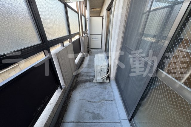 アドバンス渋川のバルコニー|開放的で明るい空間を演出してくれるバルコニーです