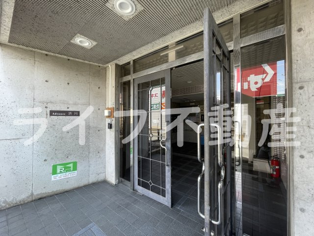 アドバンス渋川のエントランス|エントランスです