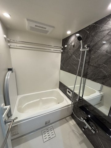 ARCOBALENO MINAMISENJUの浴室