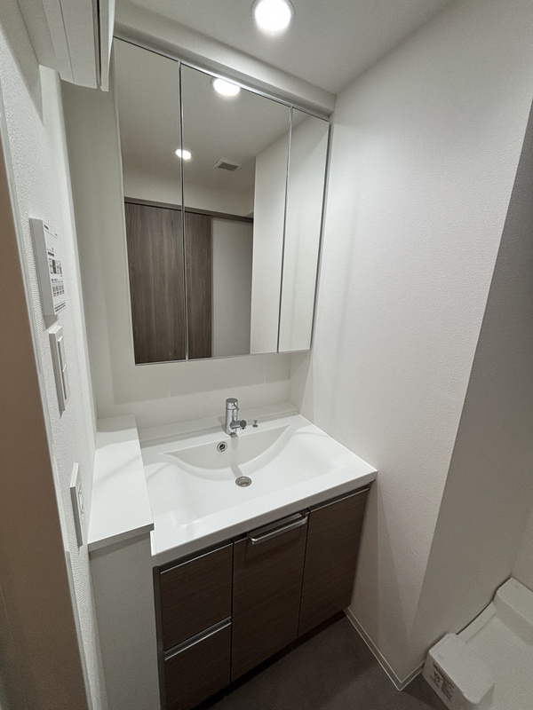 ARCOBALENO MINAMISENJUの洗面所