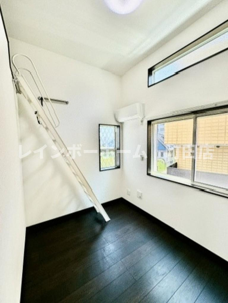 セレステ長津田※初期費用分割あと払いサービス利用可能物件の居間・リビング