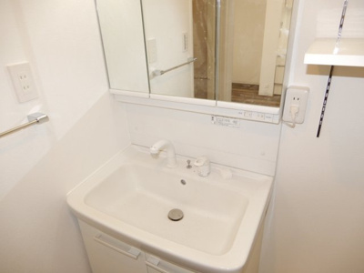 【独立洗面台】 | ※同一仕様・別号室の参考写真