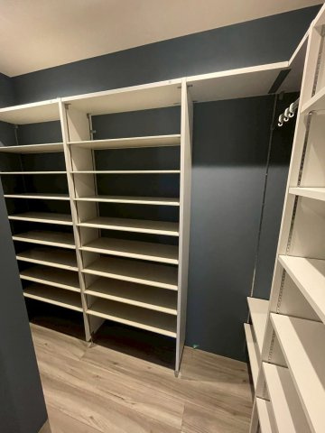 【収納】 | 【弊社売主物件】出口5丁目 新築戸建 | エイブル売買事業部では、箕面市・豊中市・吹田市・池田市・茨木市・高槻市の北摂エリア全域で、物件のご紹介を致しております。北摂エリアにて購入物件をお探しの際は、当社までお問合せ下さいませ。