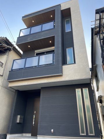 【外観】 | 【弊社売主物件】出口5丁目 新築戸建 | 物件を比較検討したいお客様には、「物件比較見学プラン」をご用意しております。こちらの物件だけでなく、お客様の希望に沿った物件を、いくつかまとめてご案内させて頂きます。