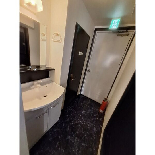 ダンディビルの内装