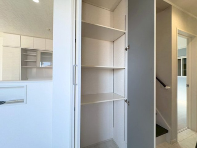 【収納】 | 豊中市永楽荘3丁目貸家