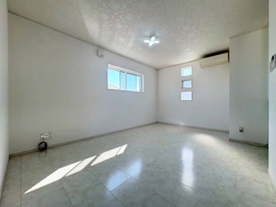 【居間・リビング】 | 豊中市永楽荘3丁目貸家