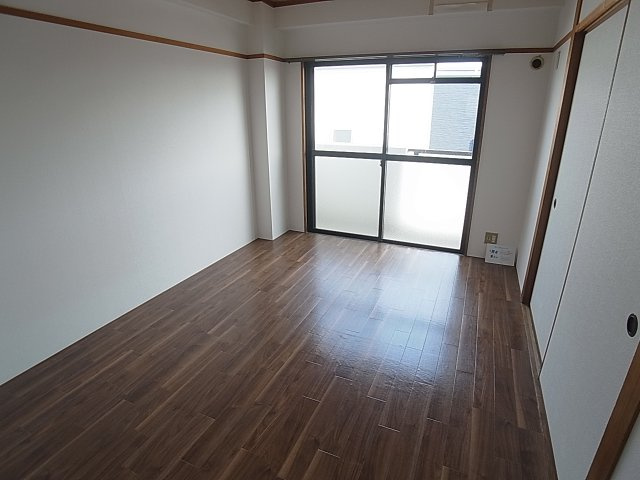 メゾンドリーの内装|日当たりの良い明るい室内