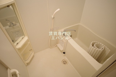 【浴室】 | エルパラシオ鷺沼台 | コンパクトで使いやすいお風呂です