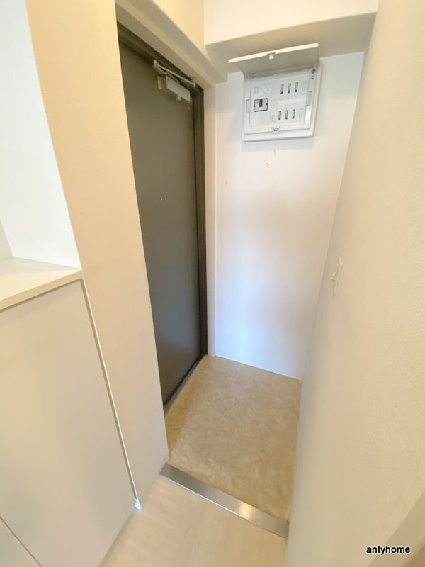 フレアコート北浜　仲介手数料無料の玄関