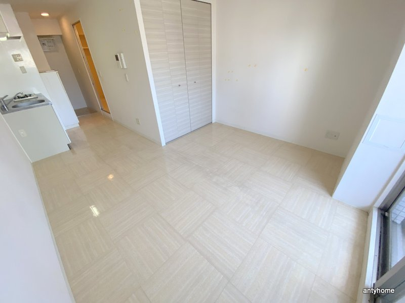 フレアコート北浜　仲介手数料無料の居間・リビング