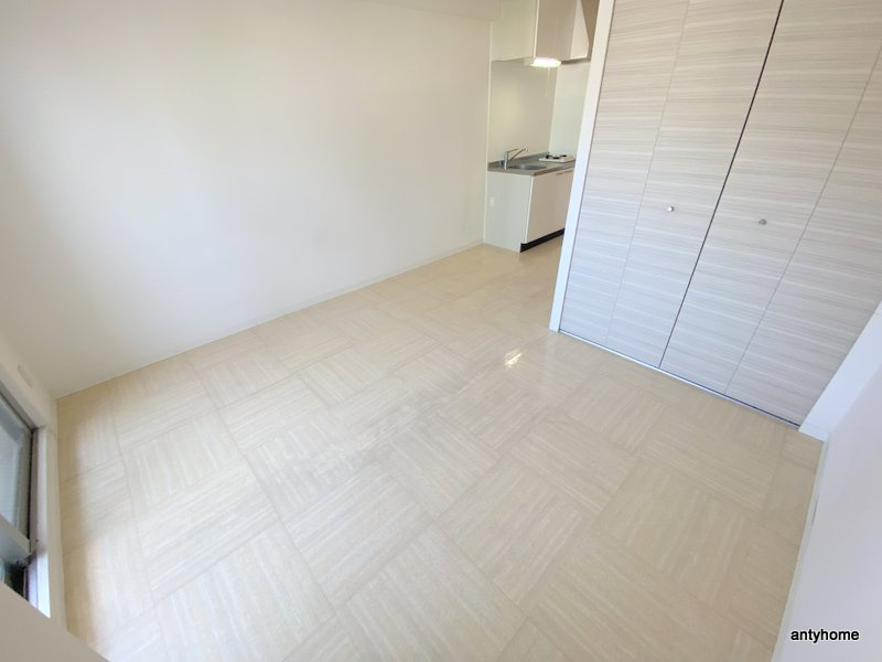 フレアコート北浜　仲介手数料無料の居間・リビング