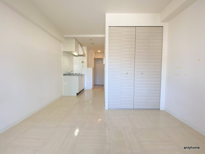 フレアコート北浜　仲介手数料無料の居間・リビング