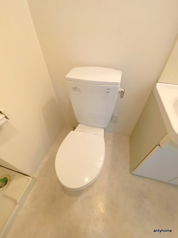 フレアコート北浜　仲介手数料無料のトイレ