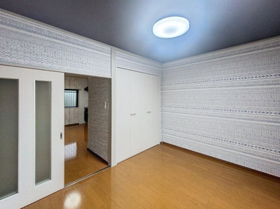 【洋室】 | メゾンドール荻島