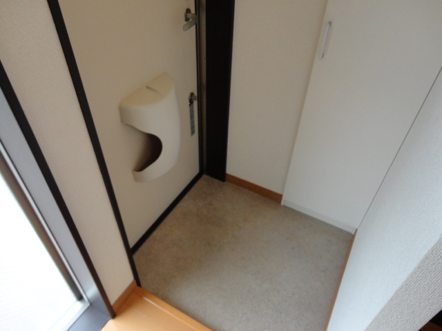 リブリ・ストラダーレの玄関|別号室の参考写真です。